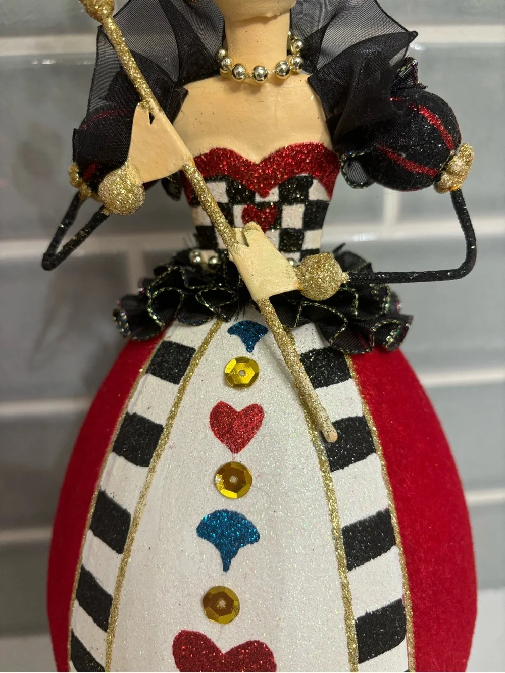 Set Of 2 PIER 1 IMPORTS King & Queen Of Hearts 16